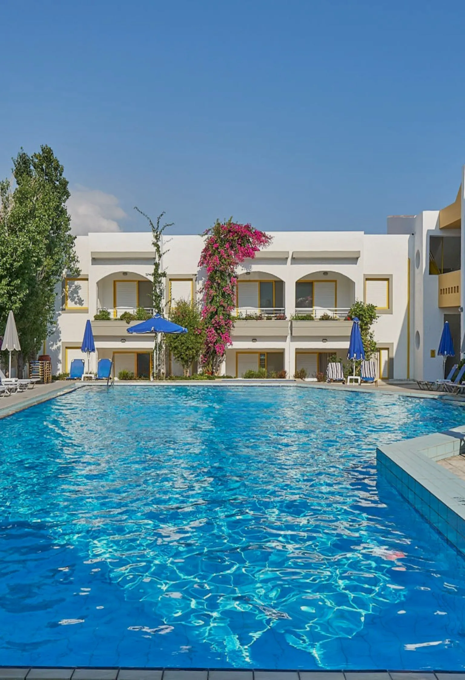 Apollon Hotel Apartments