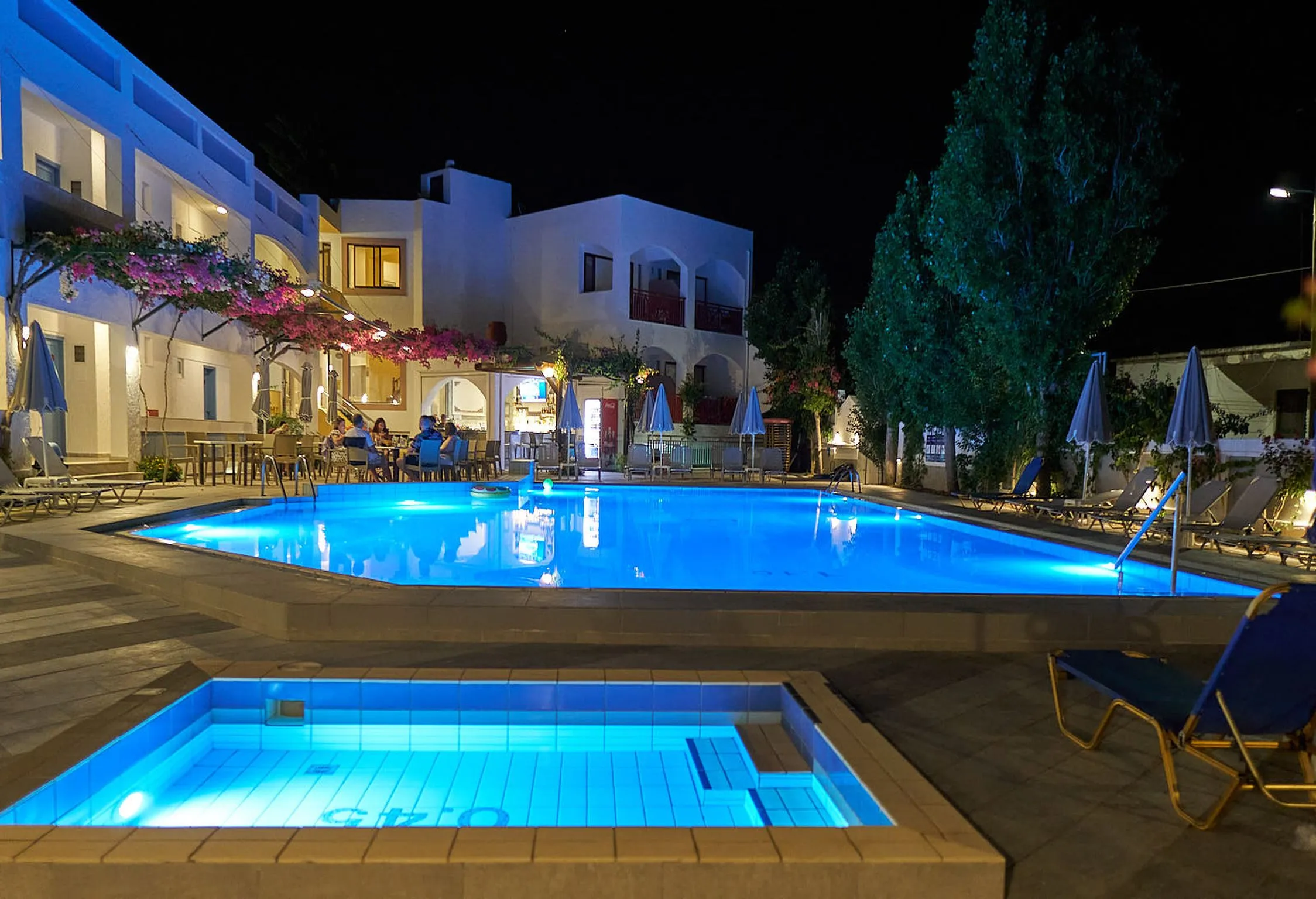 Apollon Hotel Apartments - 3