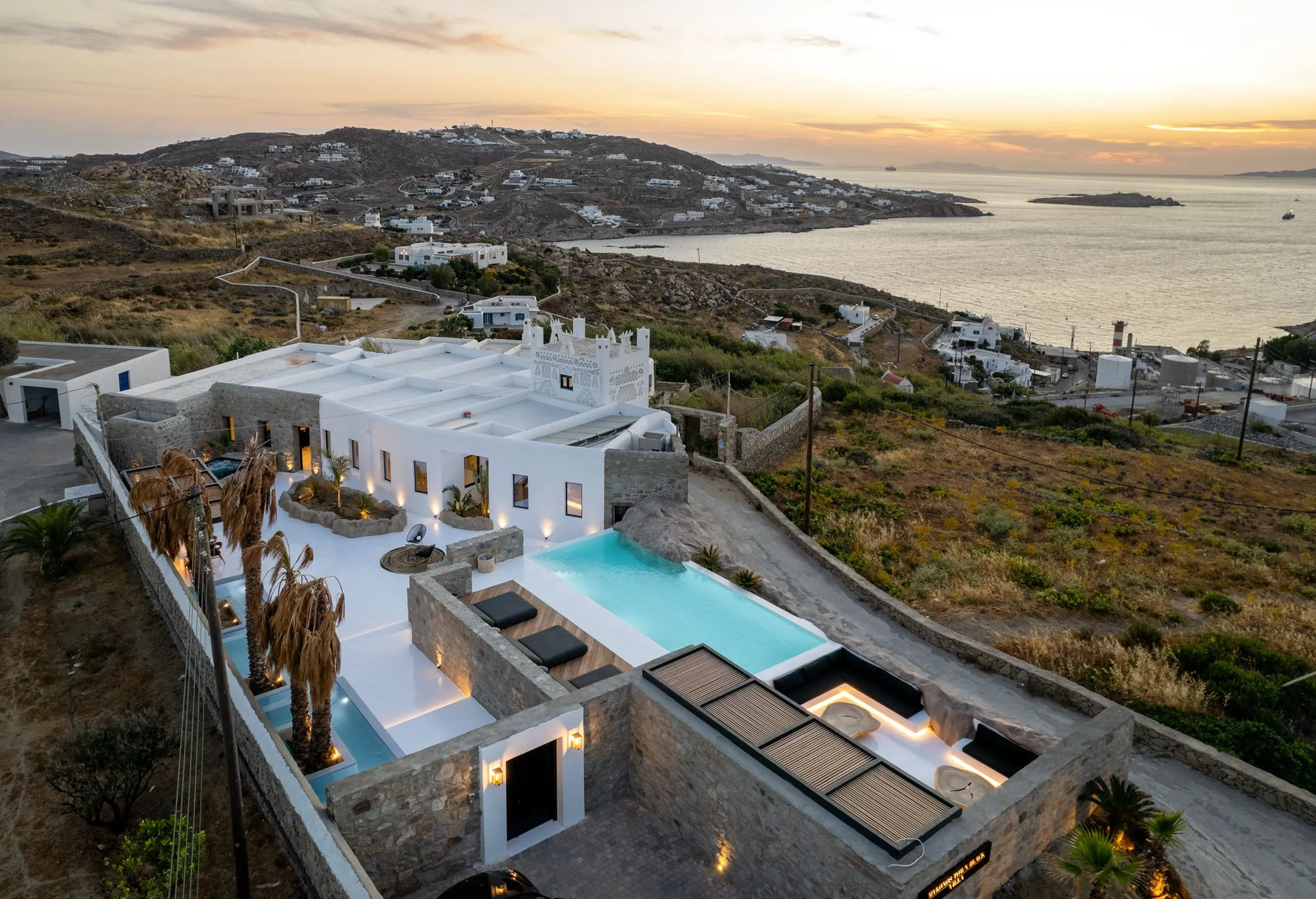 Mykonos Town Black Villa with Cave Heated Pool - 4
