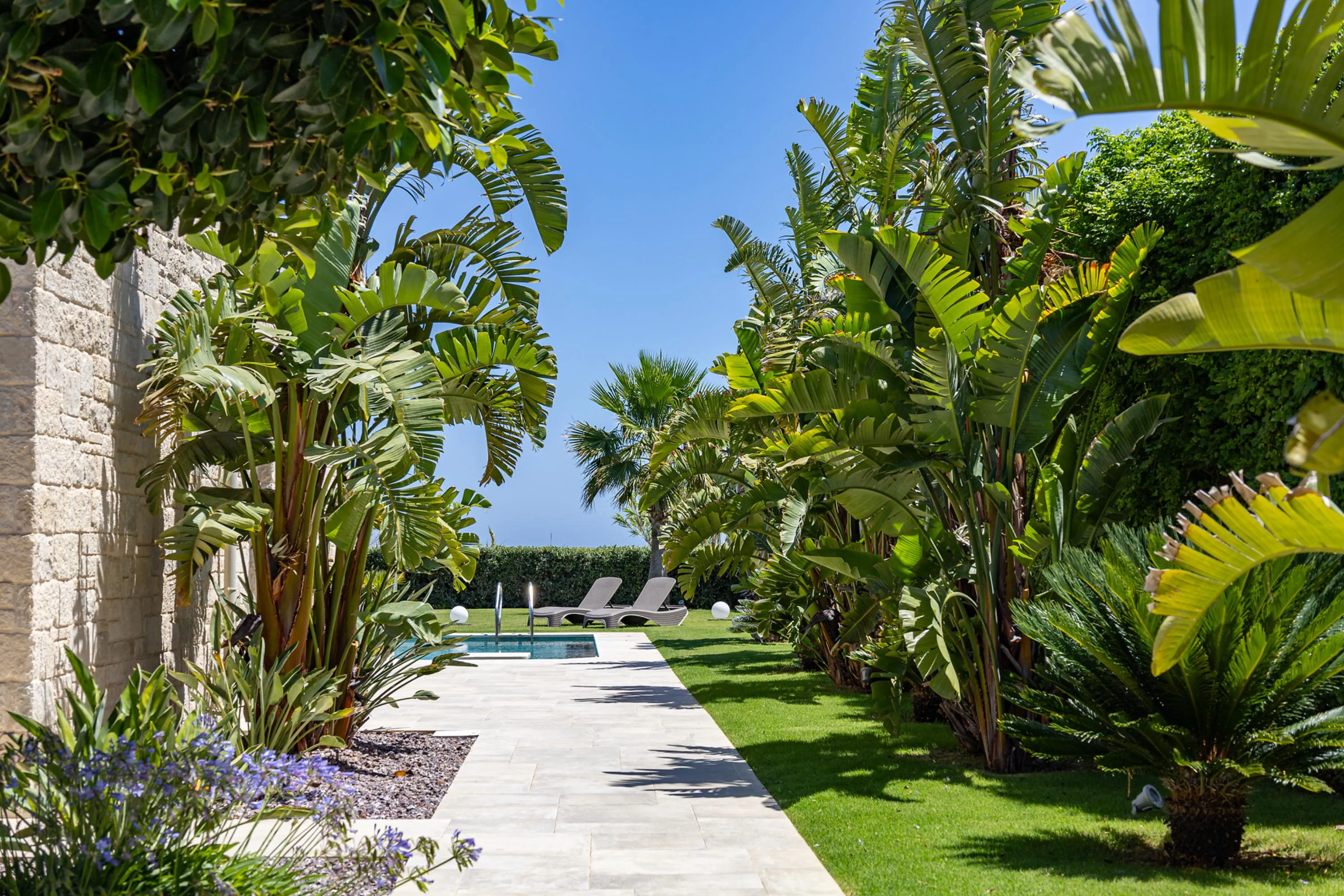 A refreshing dip in the morning will revitalize your body and mind!
