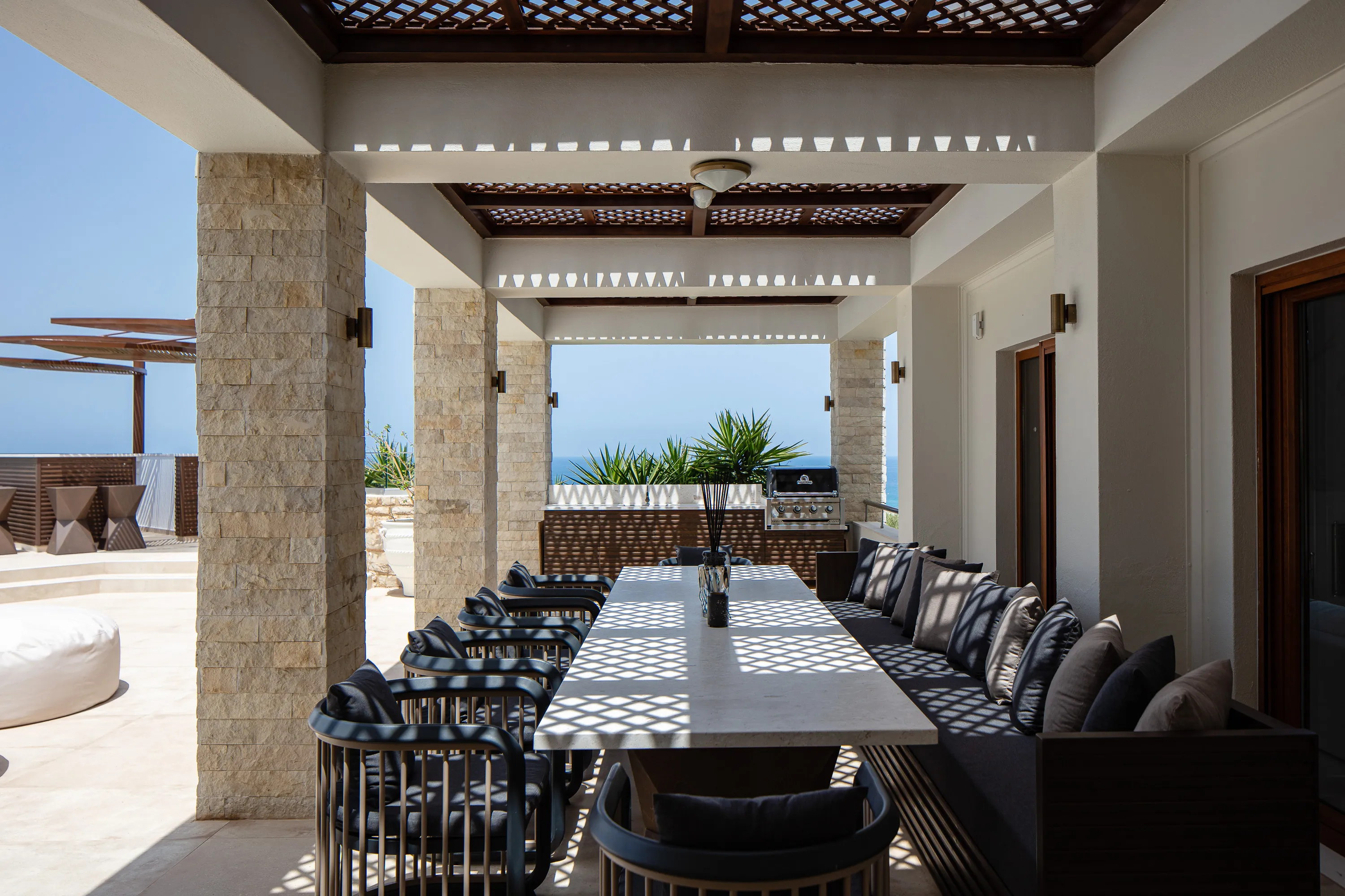 Outdoor dining area, comfortably seating up to 12 guests