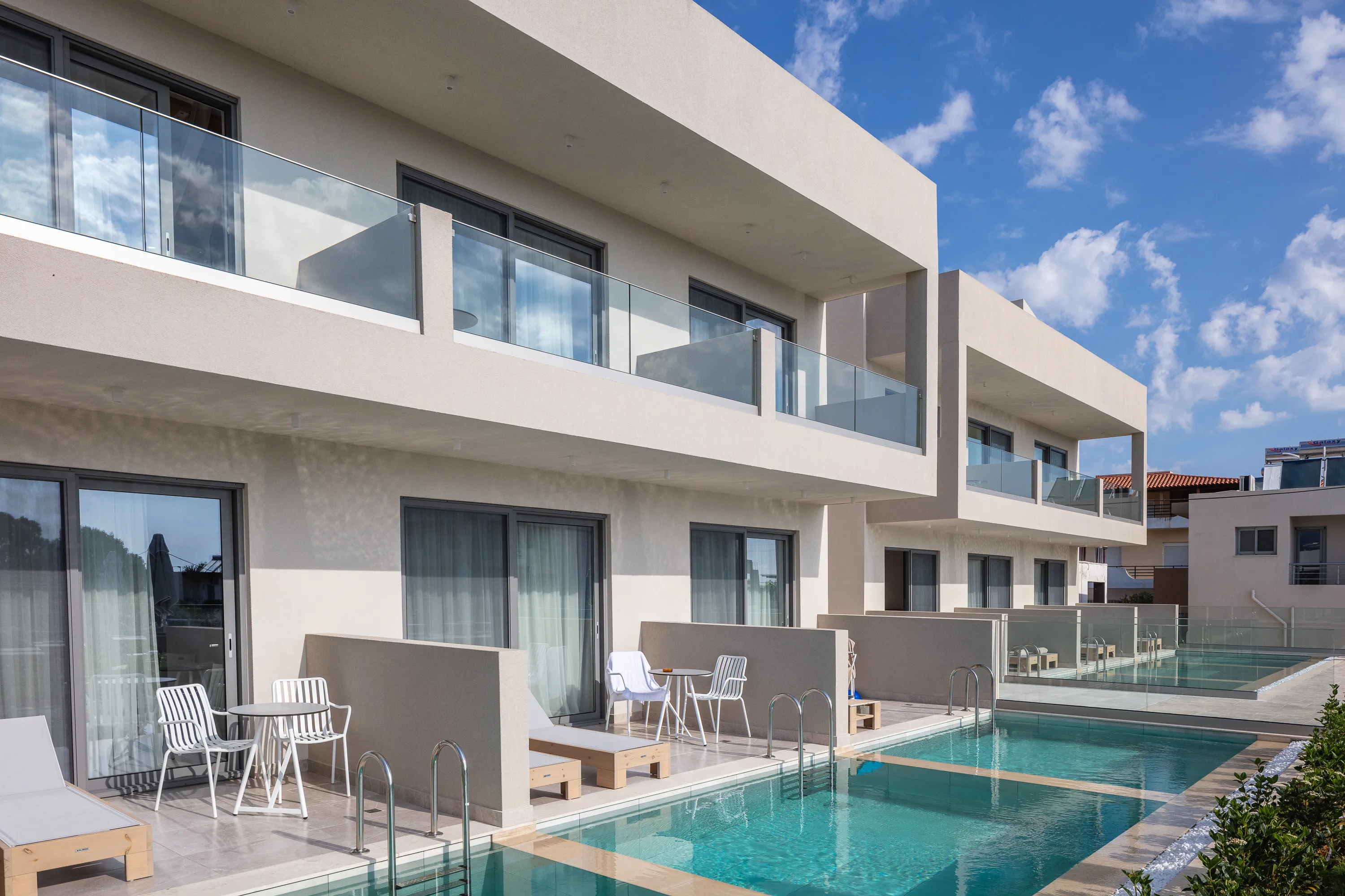 Nima Boutique Hotel - 4