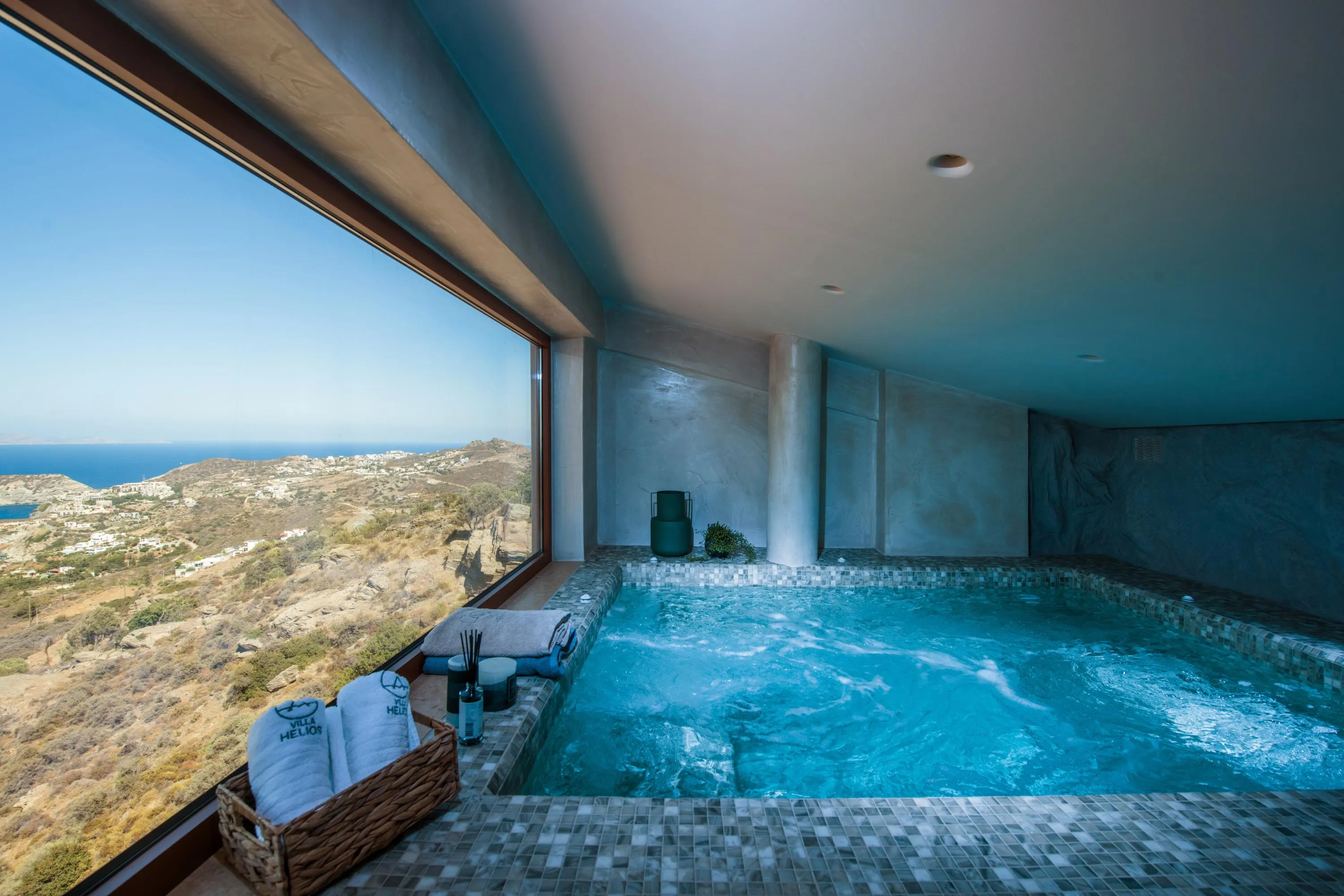 A Private Jacuzzi with six hydromassage jets