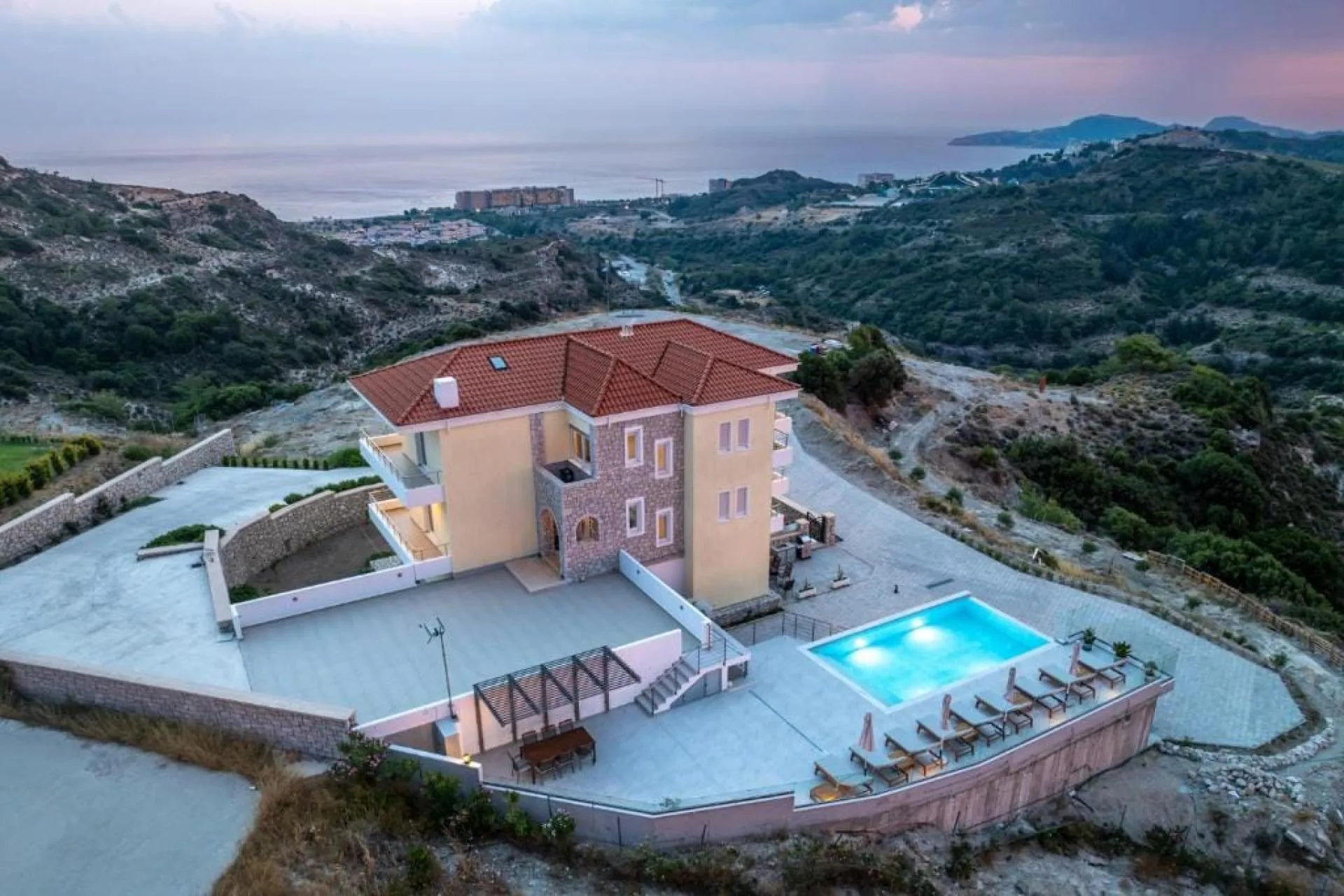 Agnanti Sea View Villa - 4
