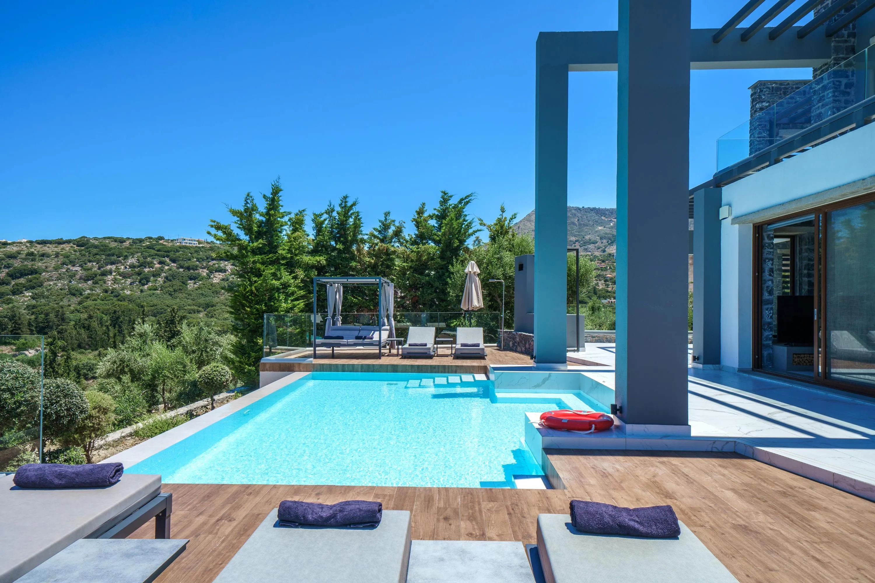 Eloa Luxury Villa - 2