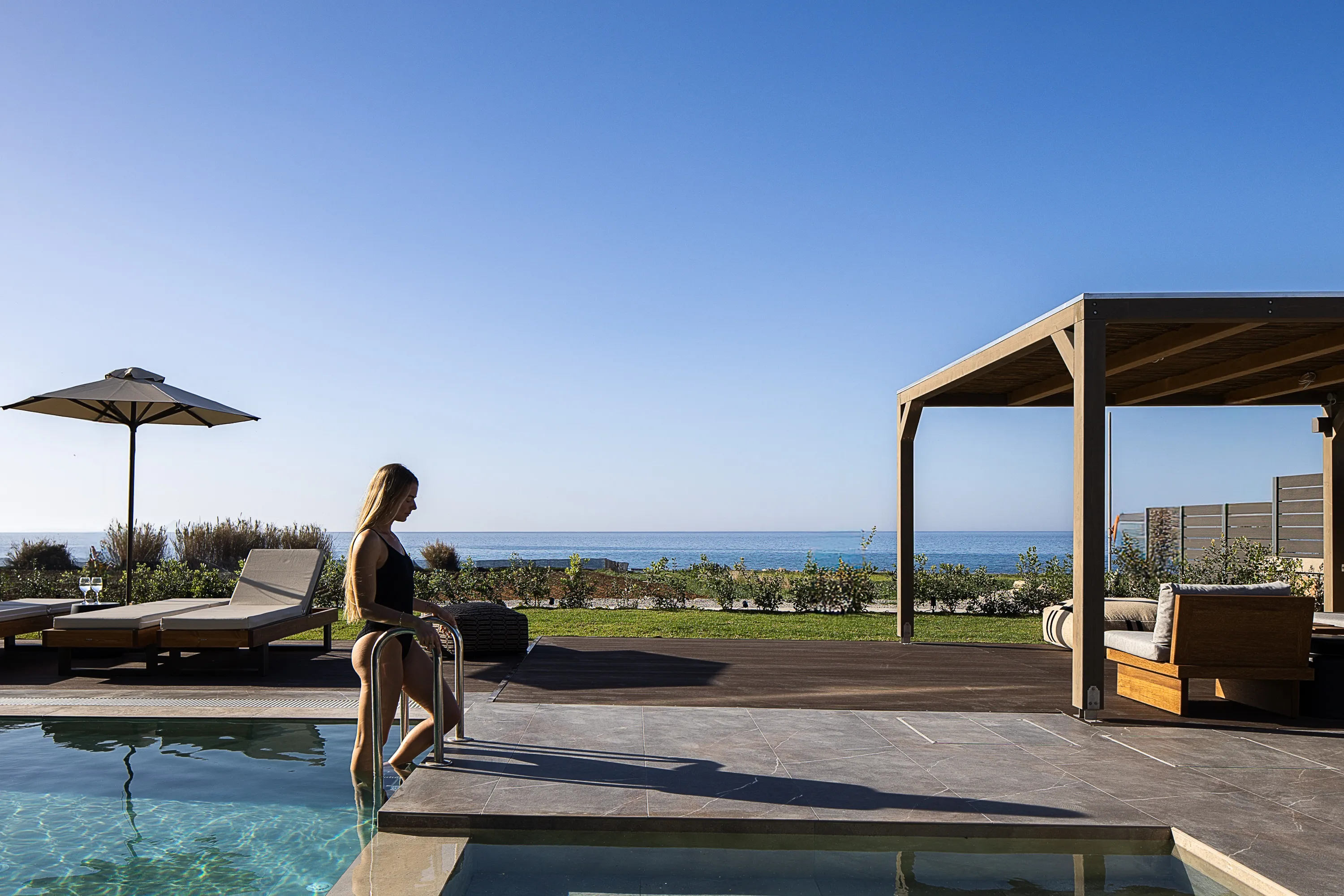 The outdoor area also features a 5,5 sq.m children’s pool with 0.50m depth
