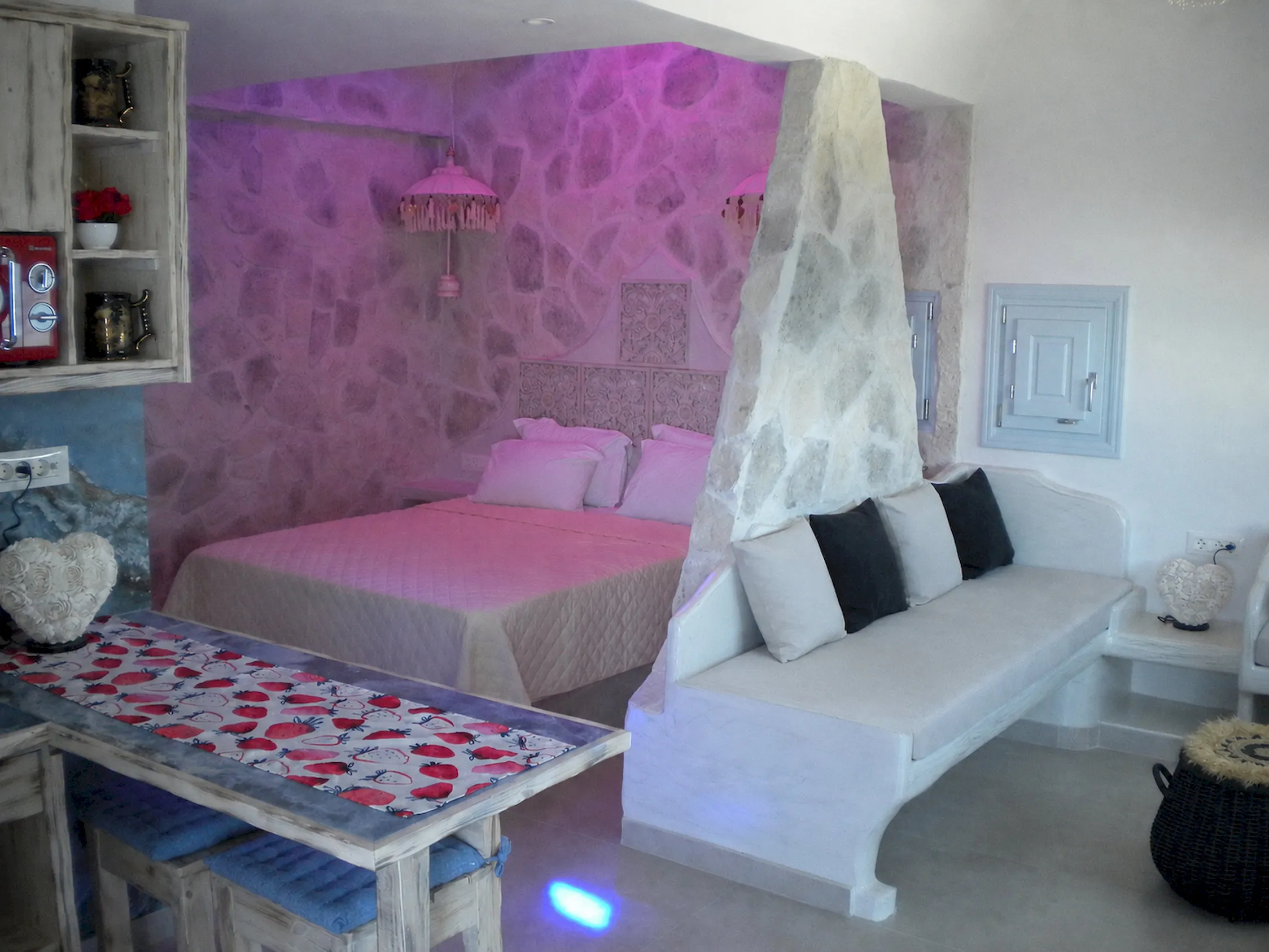 Starlight Luxury Seaside Villa & Suites - 3