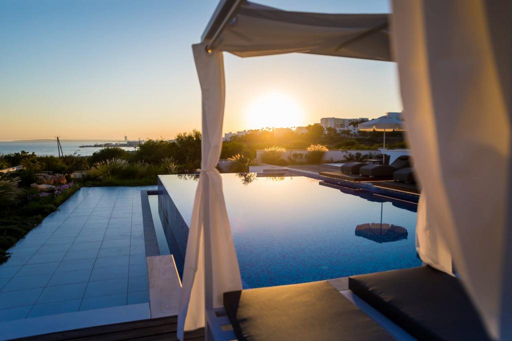 Love Bridge Seaview Villa 2