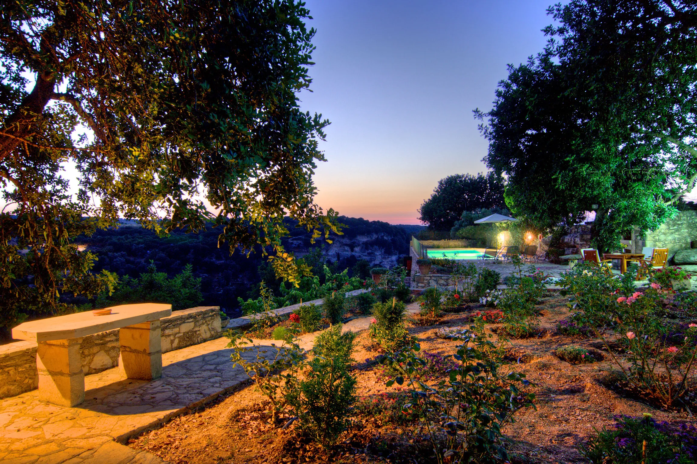 Garden and swimming pool