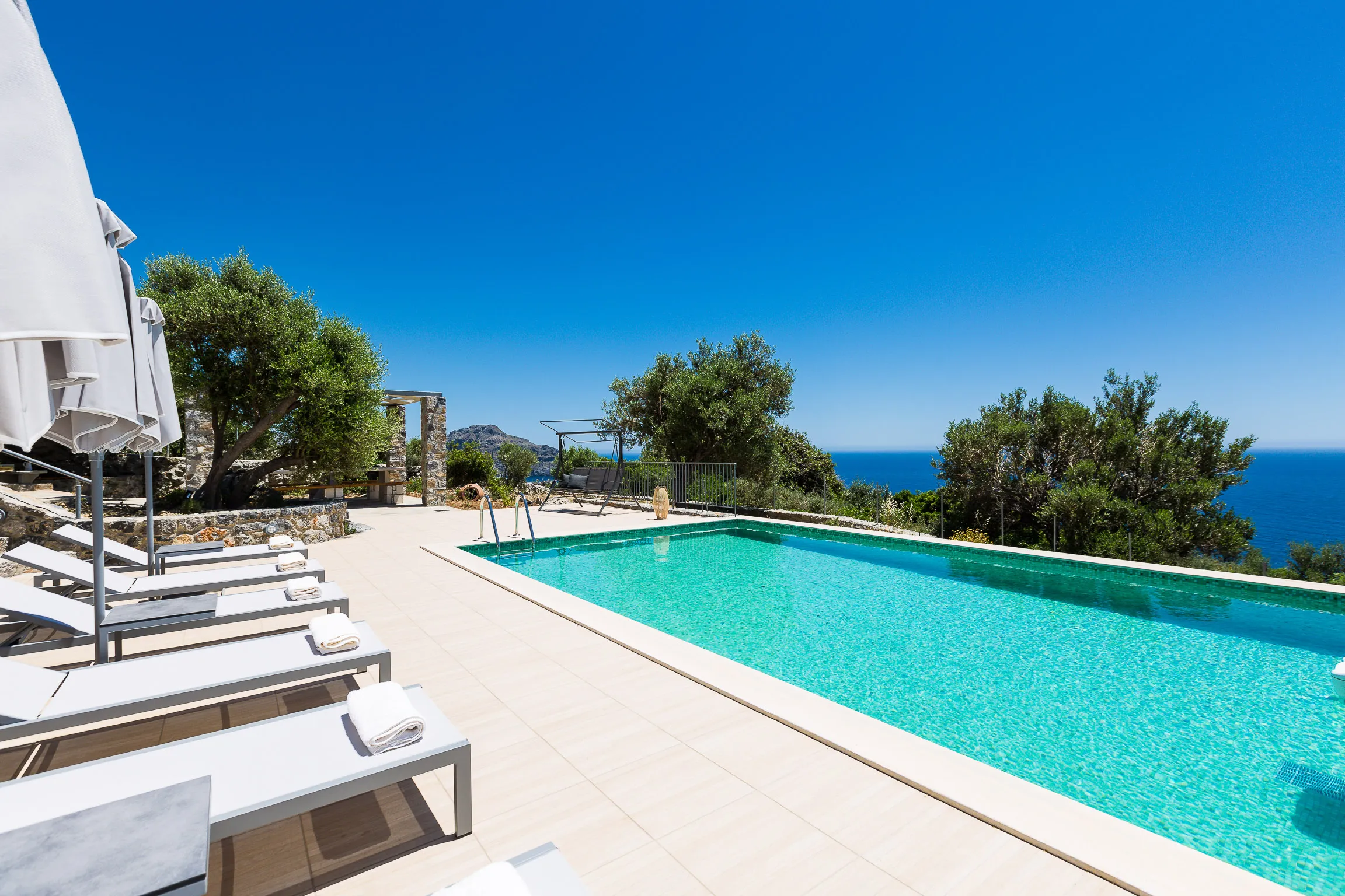 Villa Stone Thromila - 2