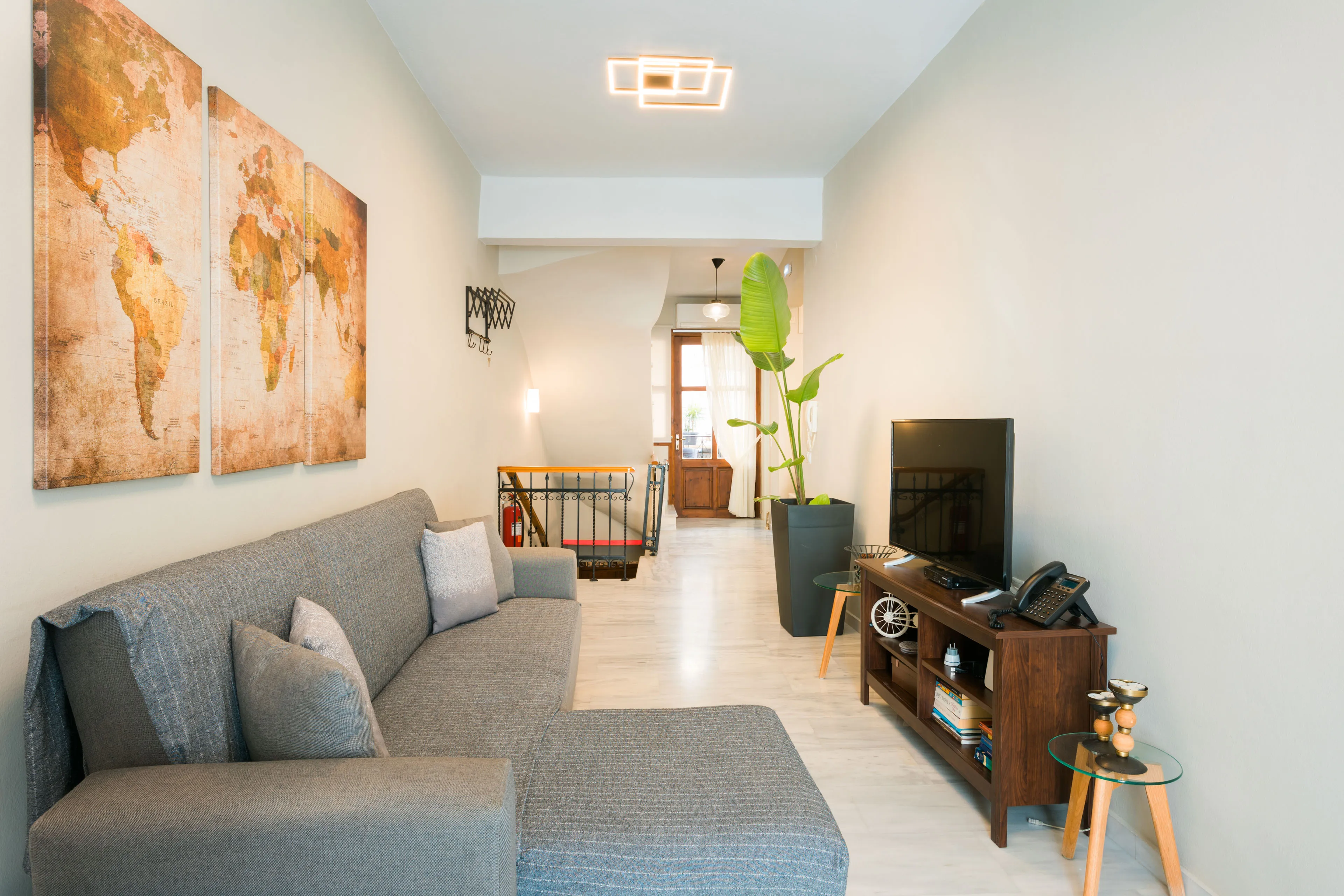 Loggia Home - 4