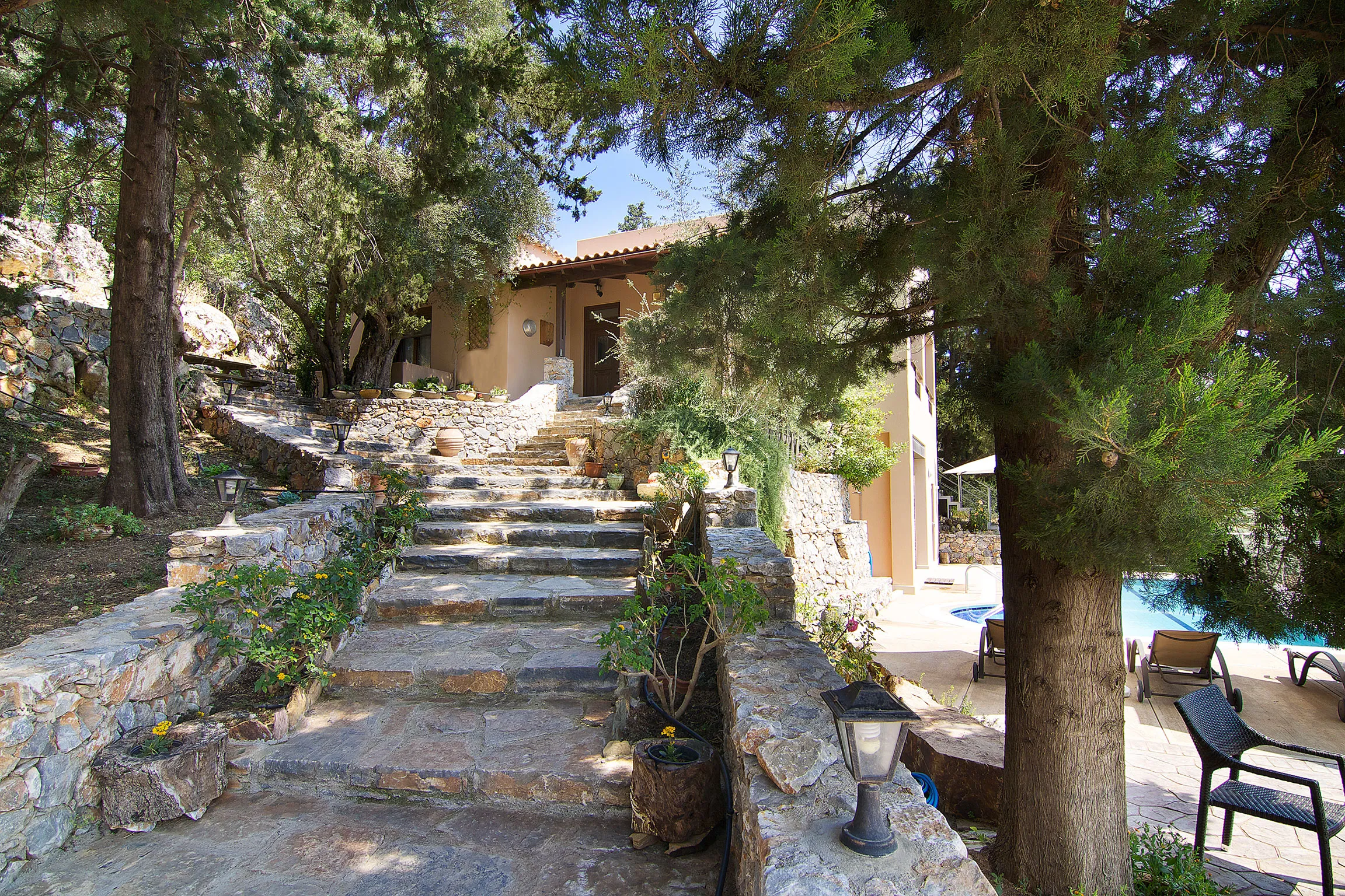 Entrance of the villa!