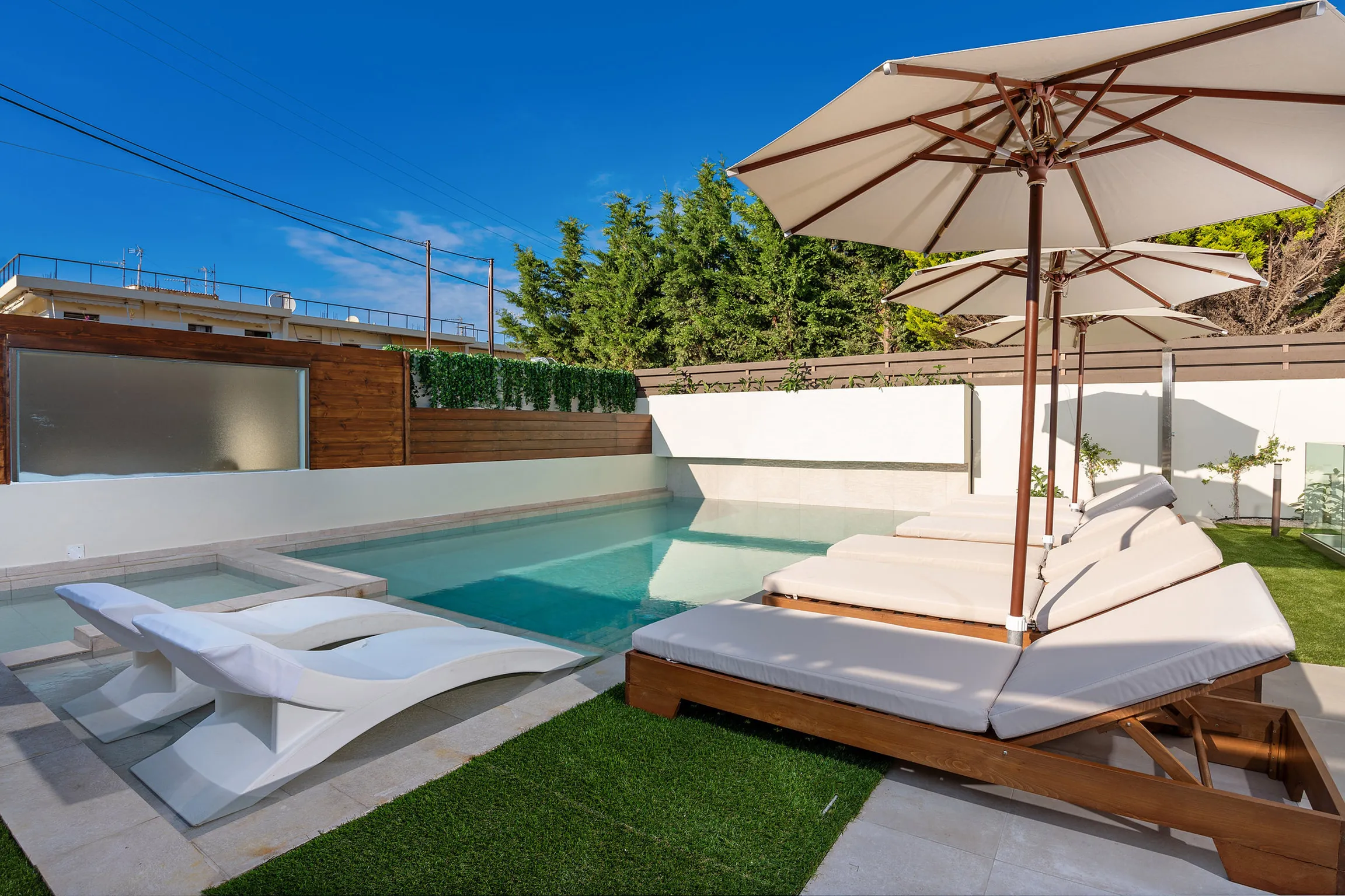 Comfortable sun beds, 2 chaise longues and umbrellas are available by the pool!