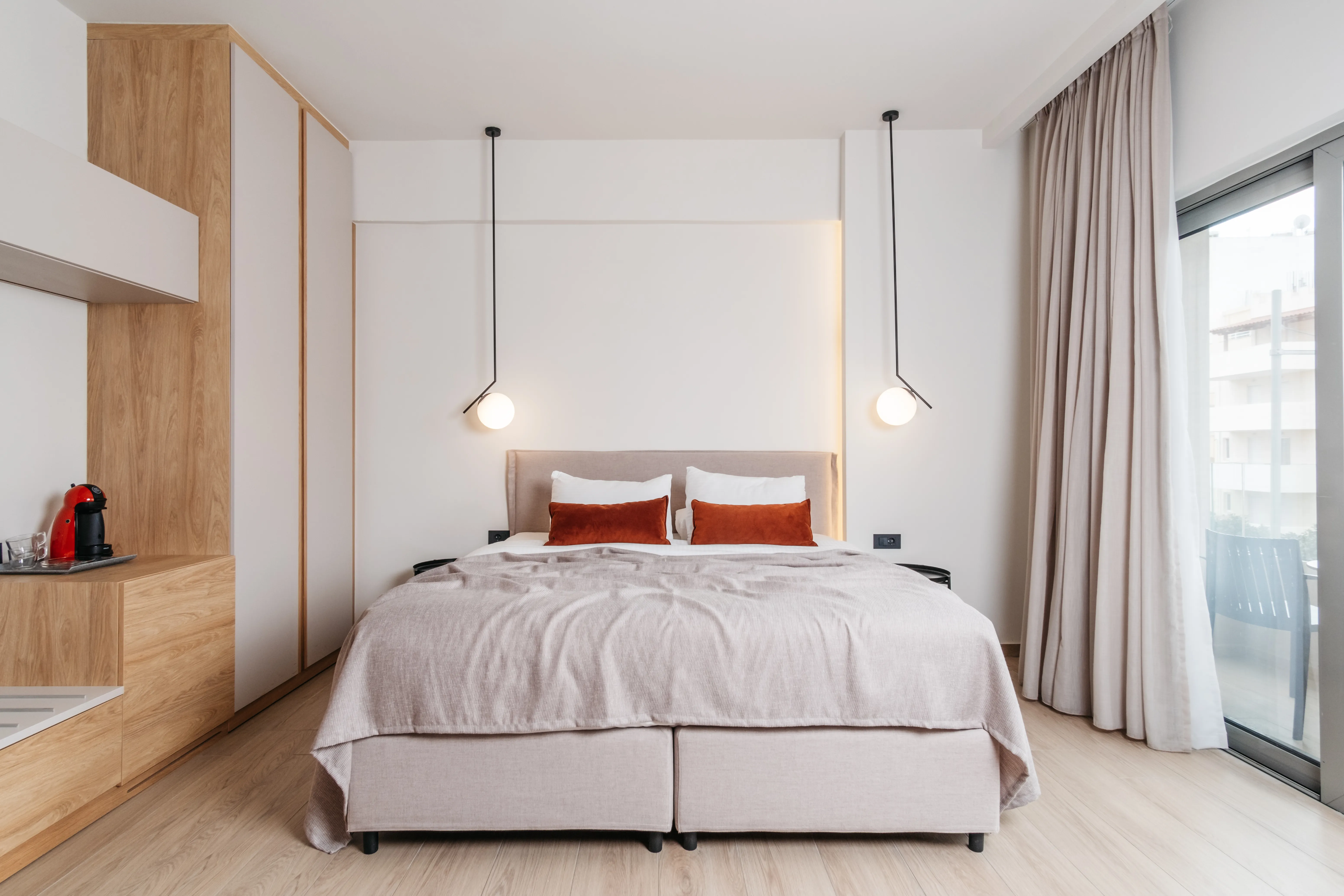 The City Hotel & Suites - 3