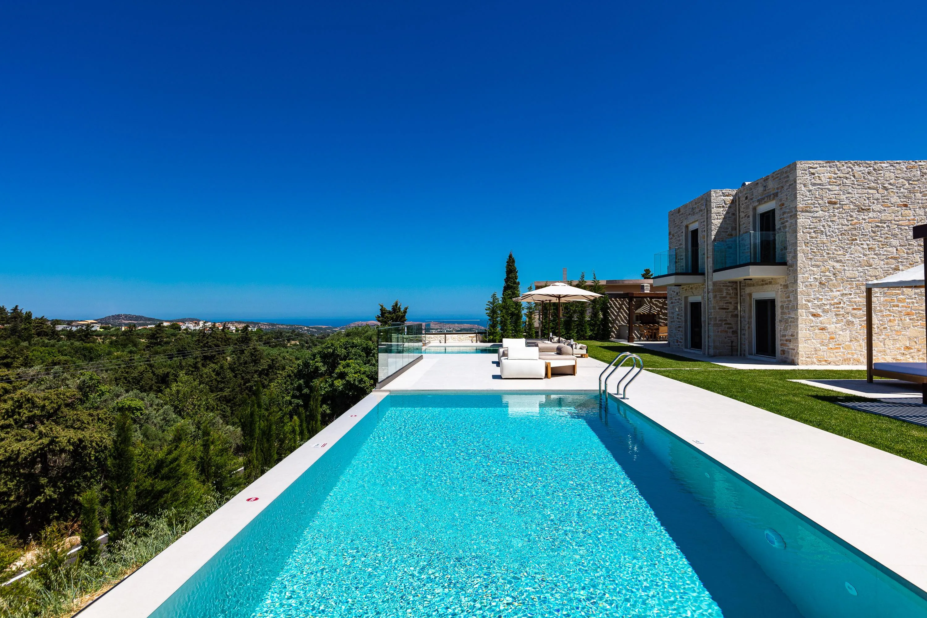 Villa Aceso - A tranquil hideaway designed in soothing minimal style!