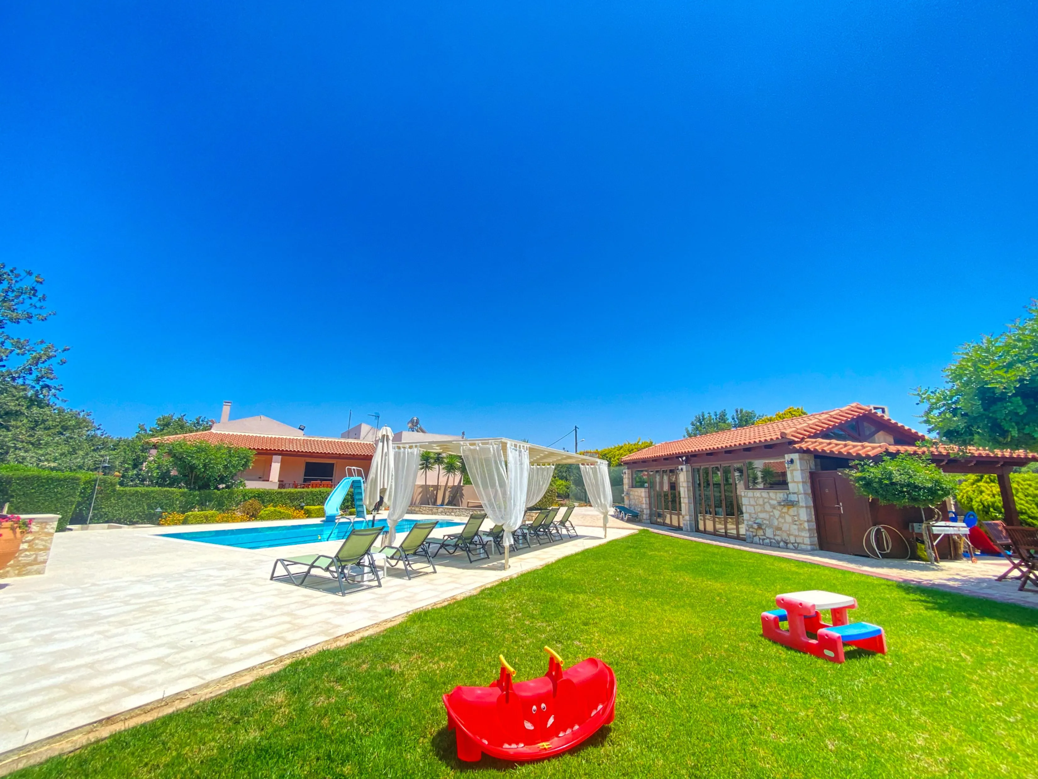 Acorn Villa - 3